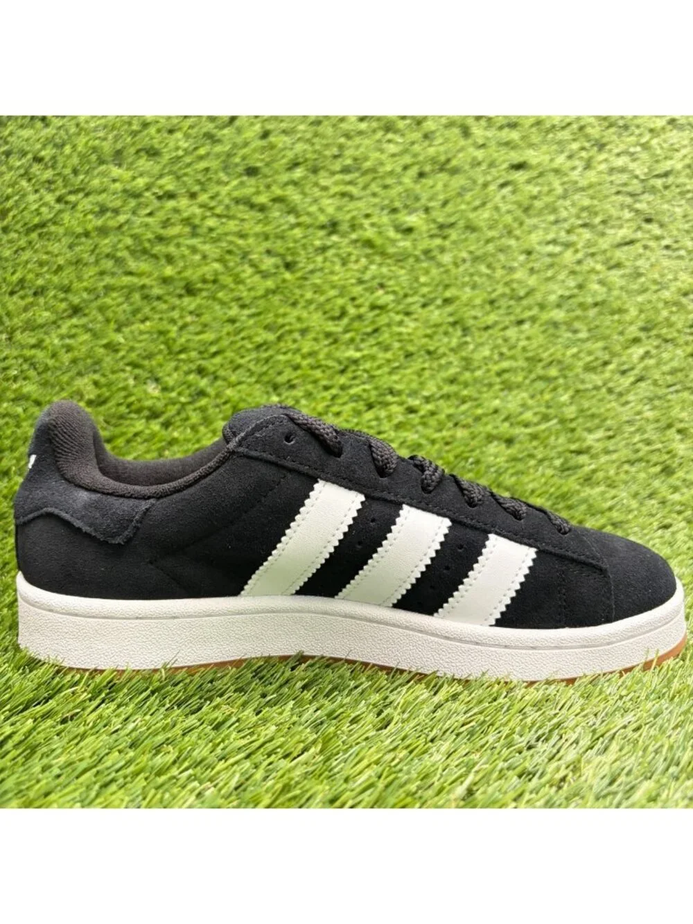 Adidas Campus 00s Boys Size 7Y Black White Athletic Lifestyle Shoes Sneakers